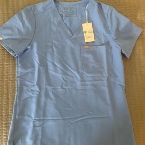 Figs Catarina One-Pocket Top